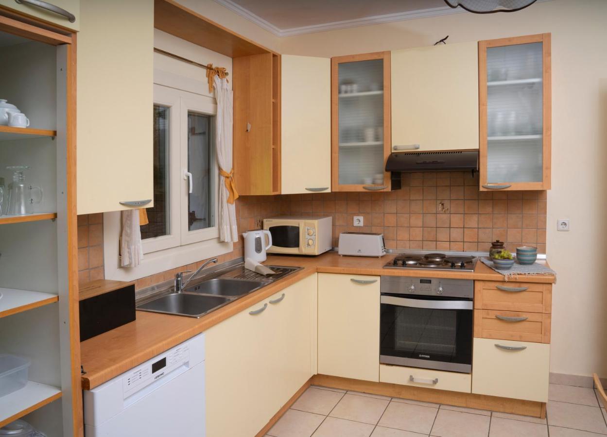 Bellina Villa Agnítsini Exterior foto